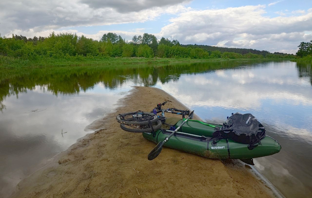 BUSHraft - Biker Pro ze zdejmowanym pokładem